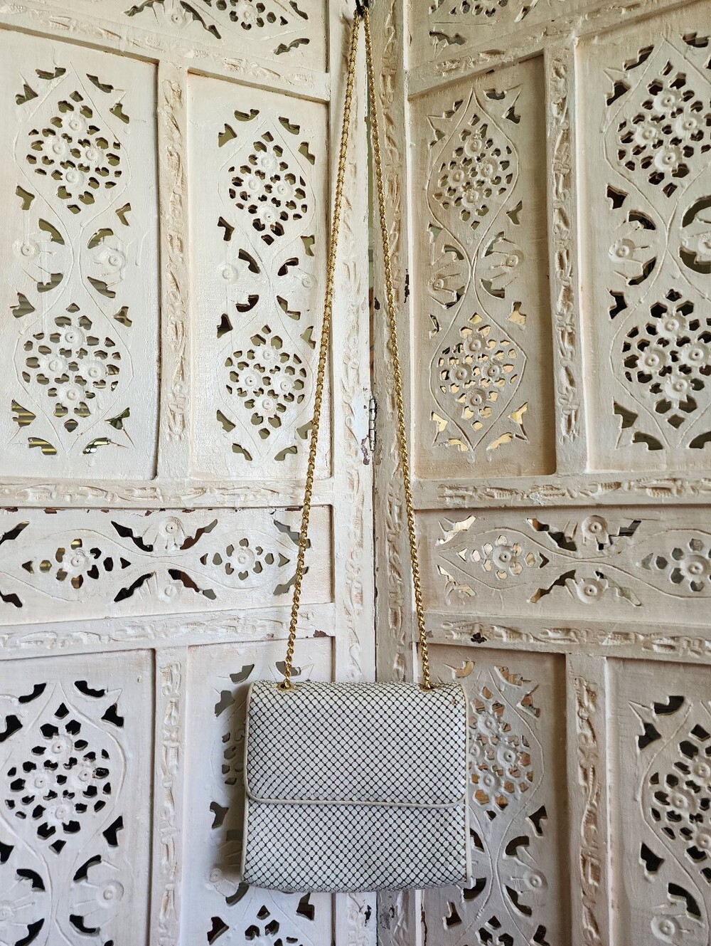 Vintage Whiting And Davis Metal Mesh Crossbody Purse With Gold Toned Chain Strap